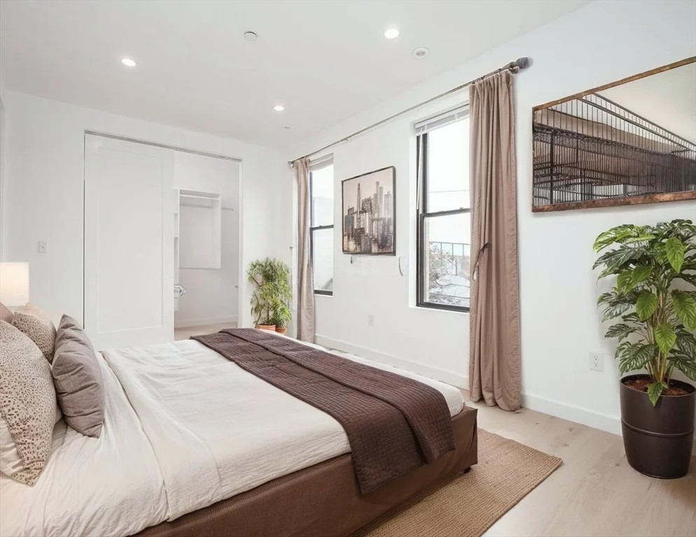 340 West 2nd St, South Boston