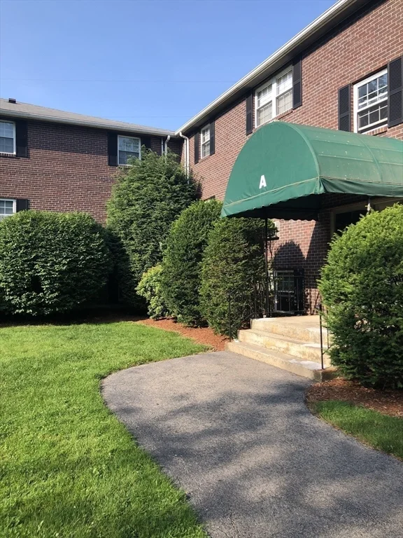 96 Richardson Rd, Chelmsford