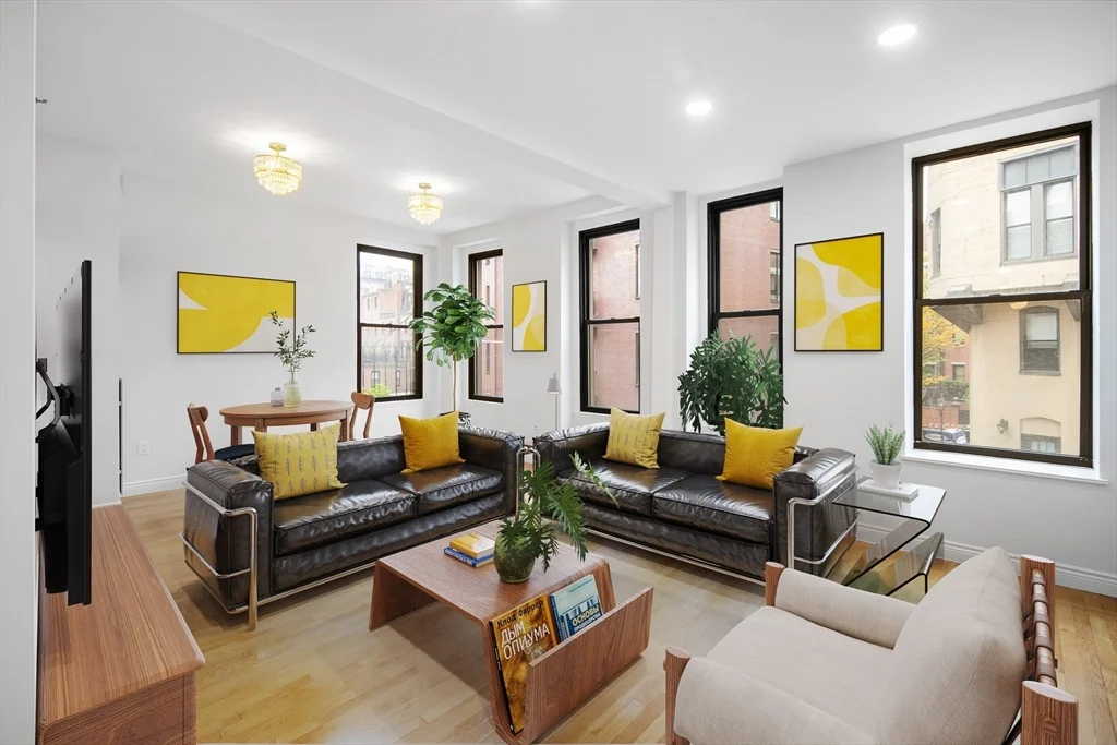 4 Charlesgate E, Back Bay