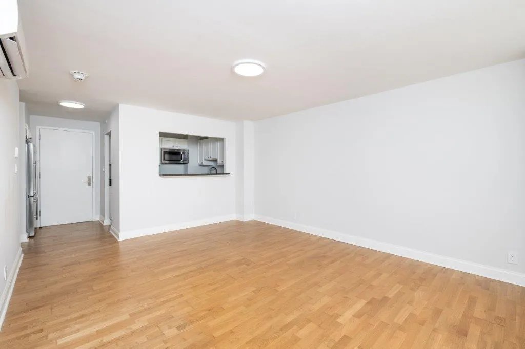 1410 Columbia Rd, South Boston