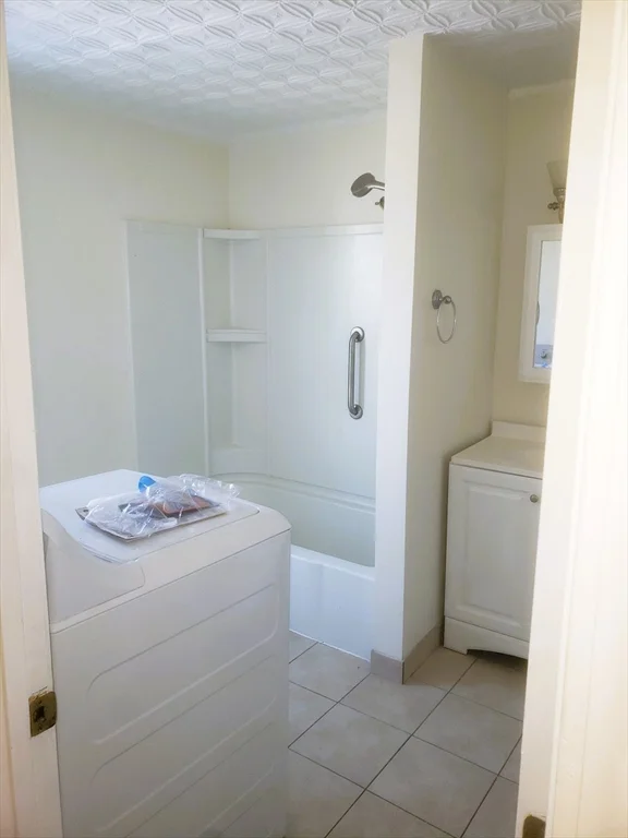 26 Arlington St, Lowell