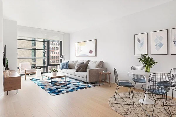 580 Washington St, Midtown