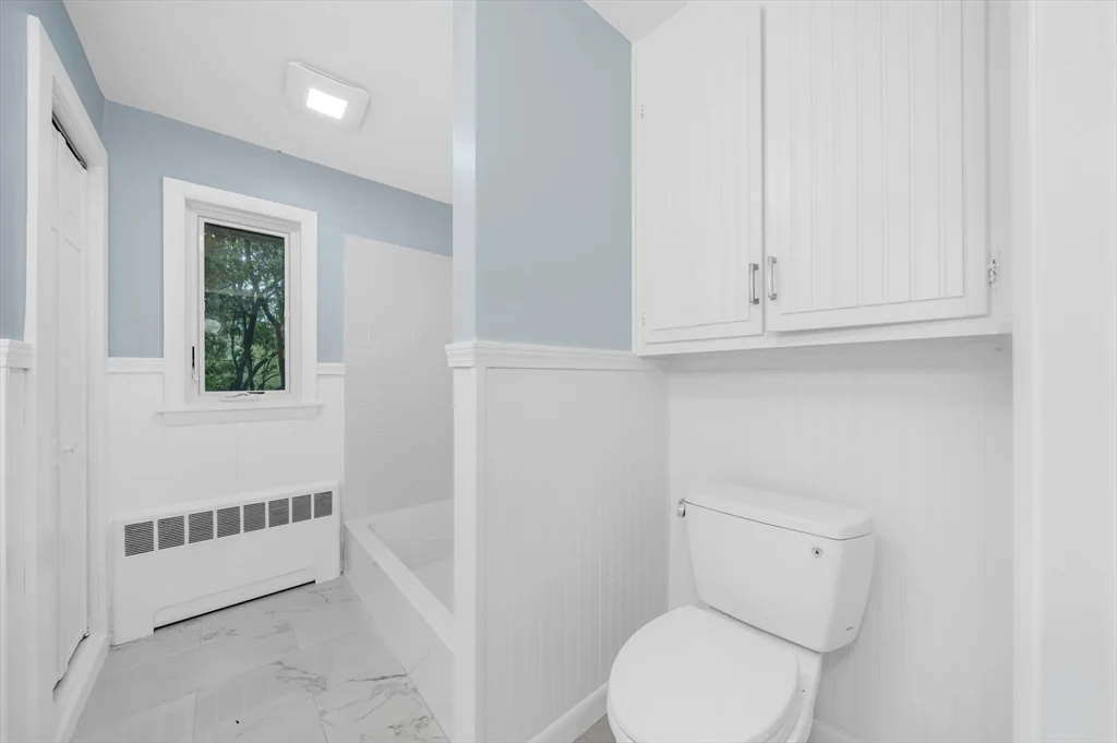 35 Peters St, North Andover