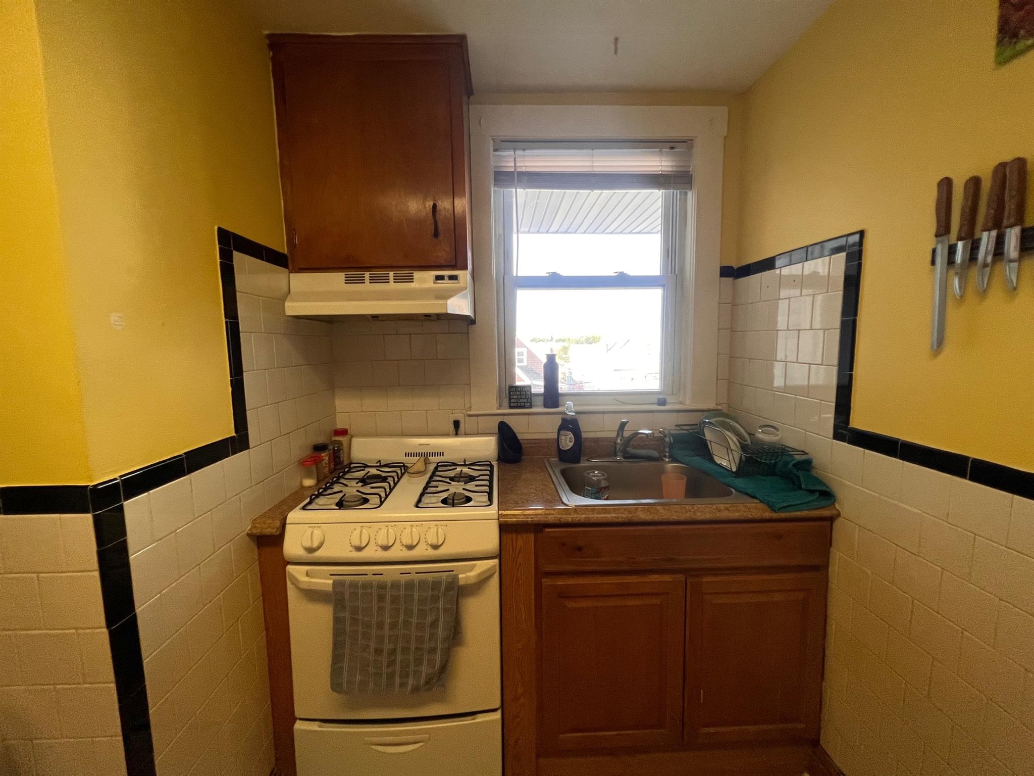 235A Highland Ave, Powder House Square