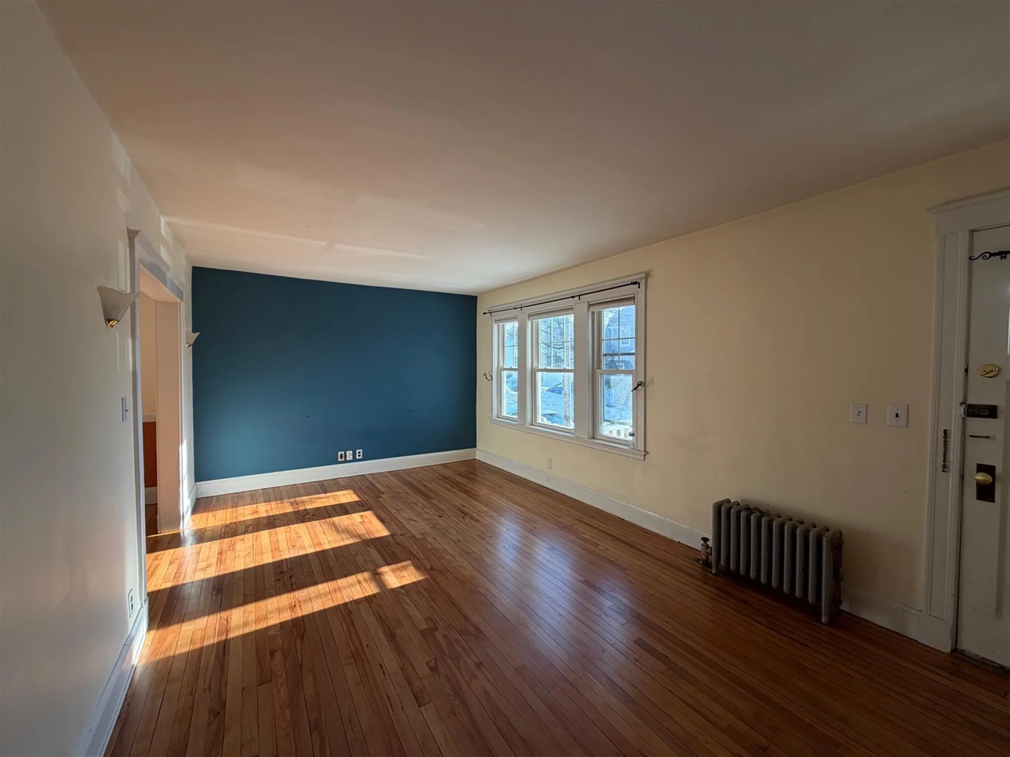 67 Fairfax St, West Somerville