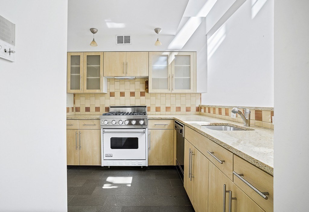 14 Chauncy St, Harvard Square