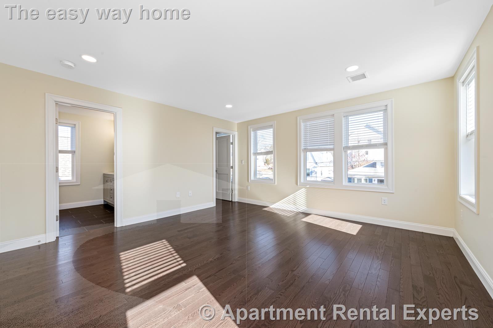 232 Fulton St, Medford Square