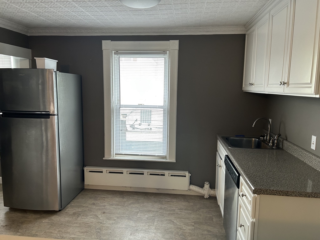 500 Pleasant St, Holyoke