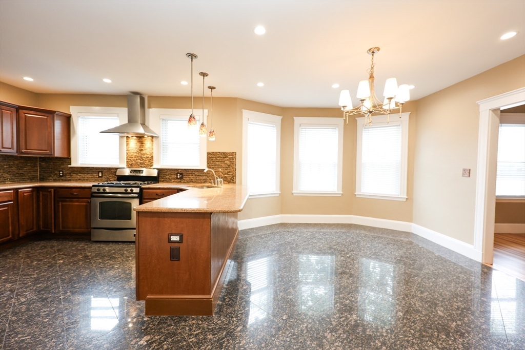 36 Lancaster St, Quincy