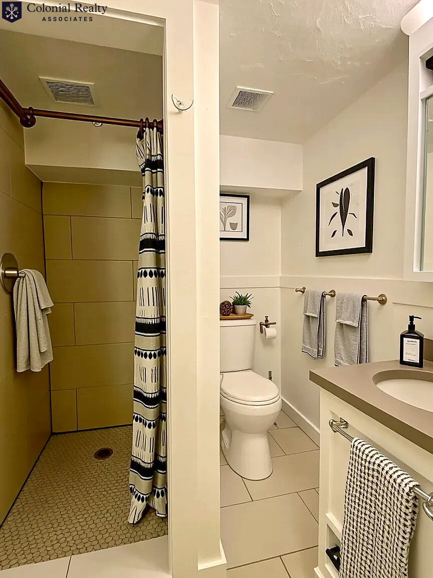 86 Charles St, Beacon Hill