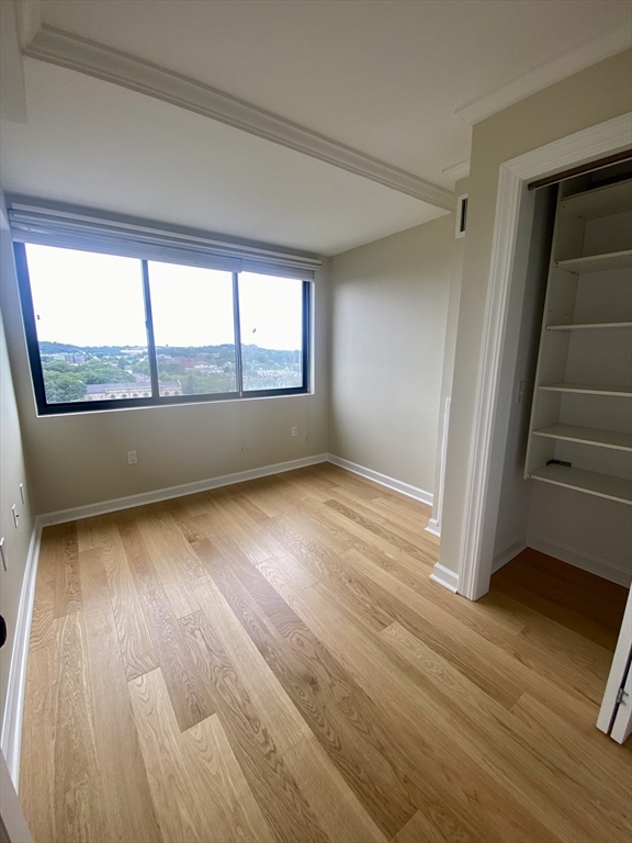 1731 Beacon St, Brookline