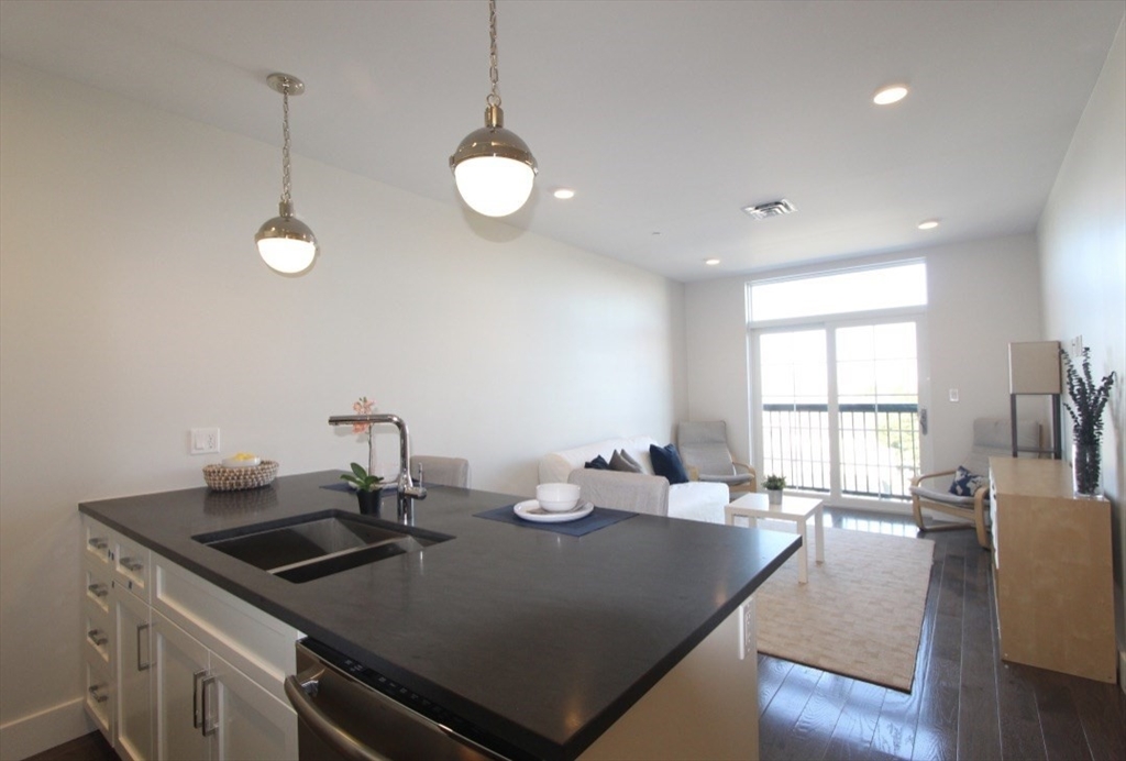 434 Mcgrath Highway, Prospect Hill