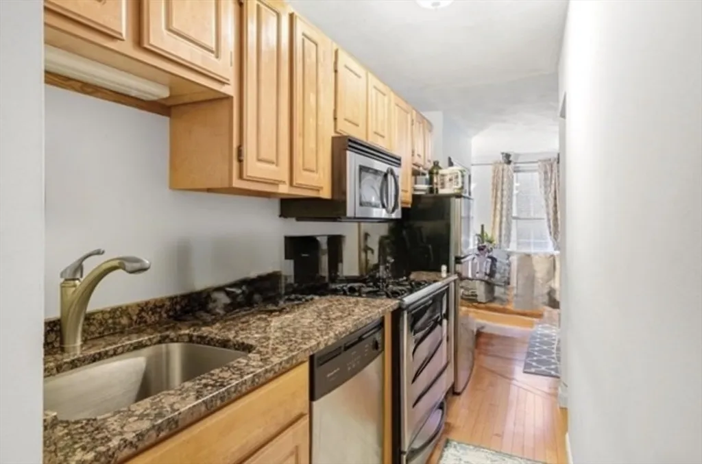 16 Stillman St, North End