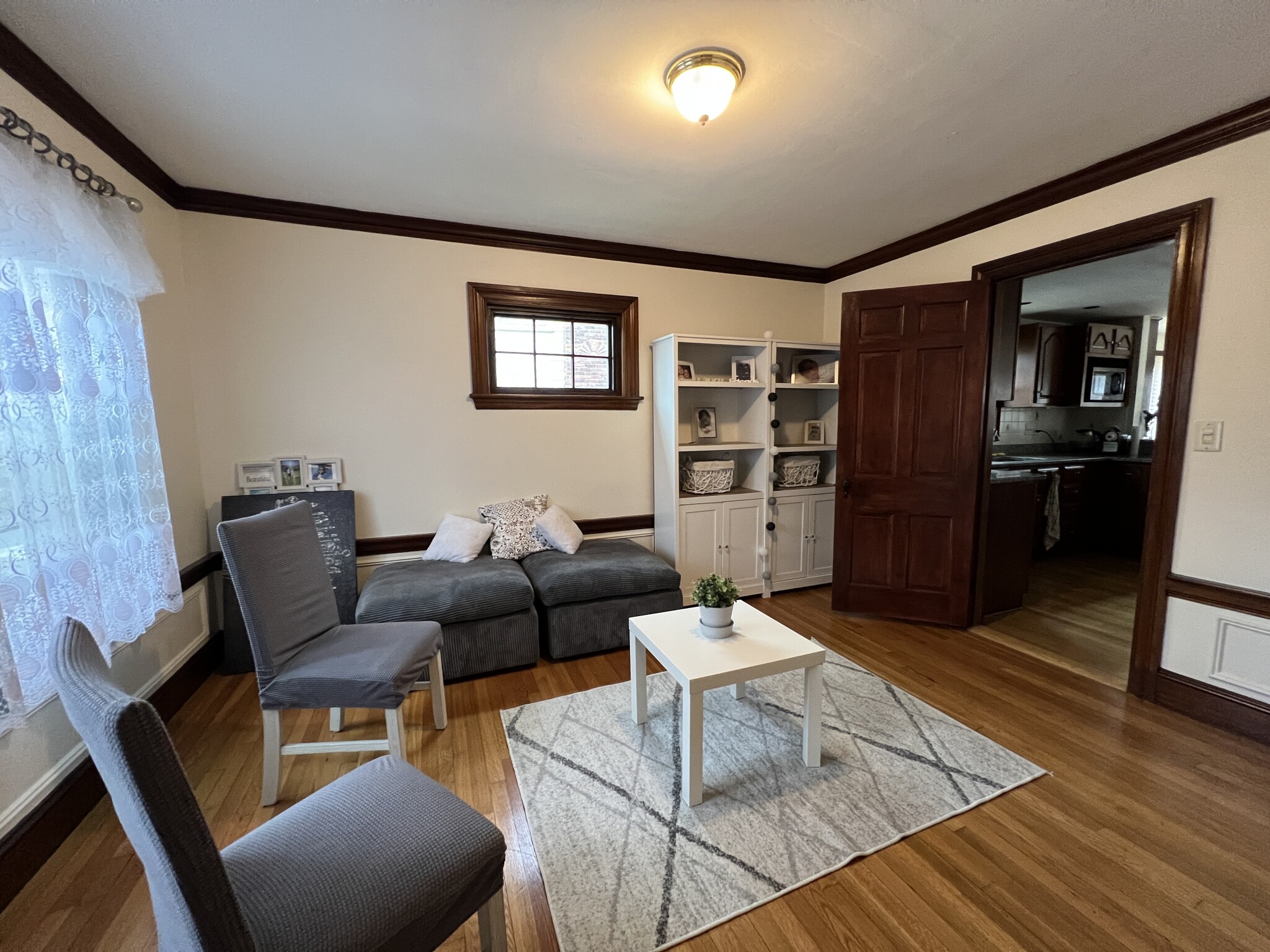 33 Clearwater Rd, Chestnut Hill