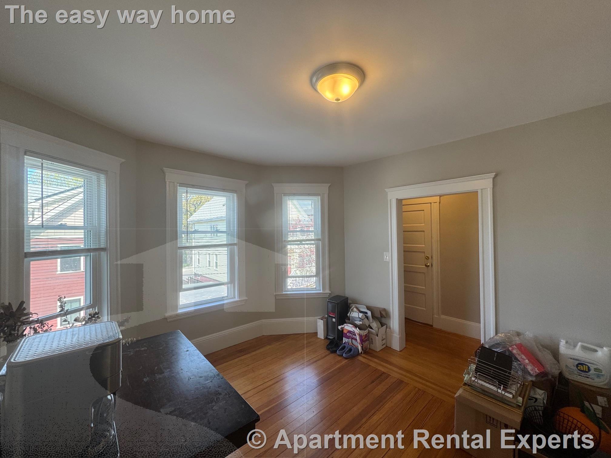 11 Belmont Sq, Porter Square