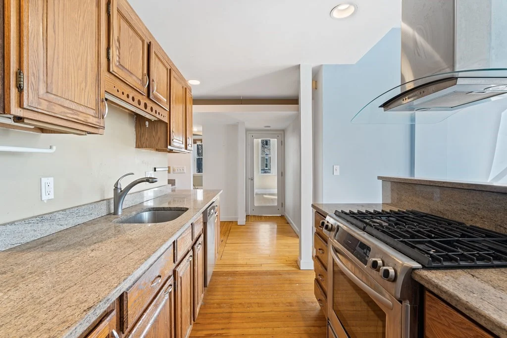 2 Euston St, Coolidge Corner