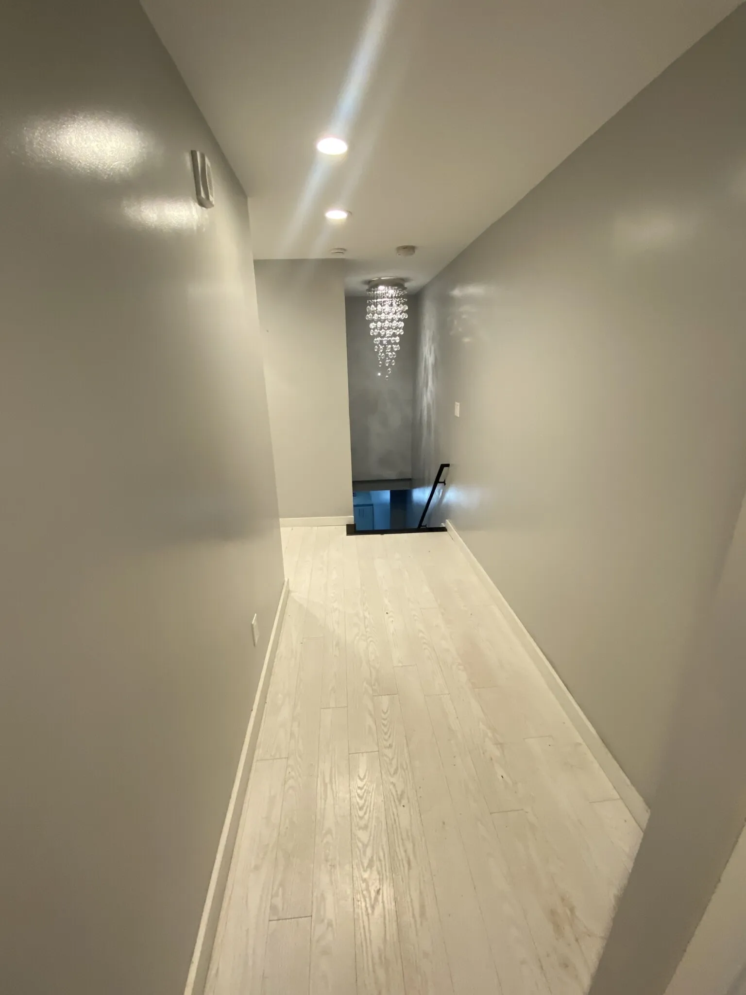 469 Massachusetts Ave, South End