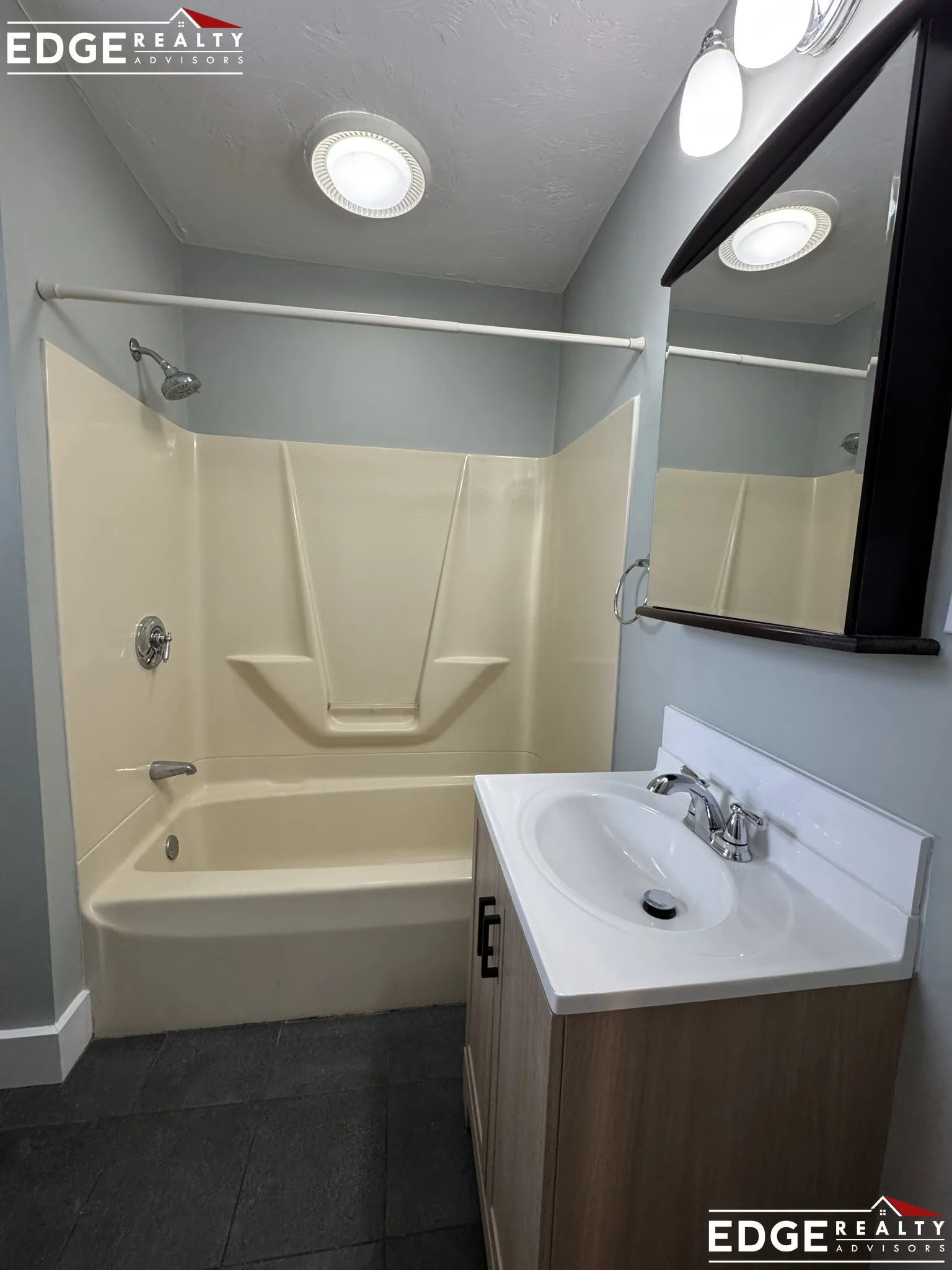 4 Franklin St, Natick