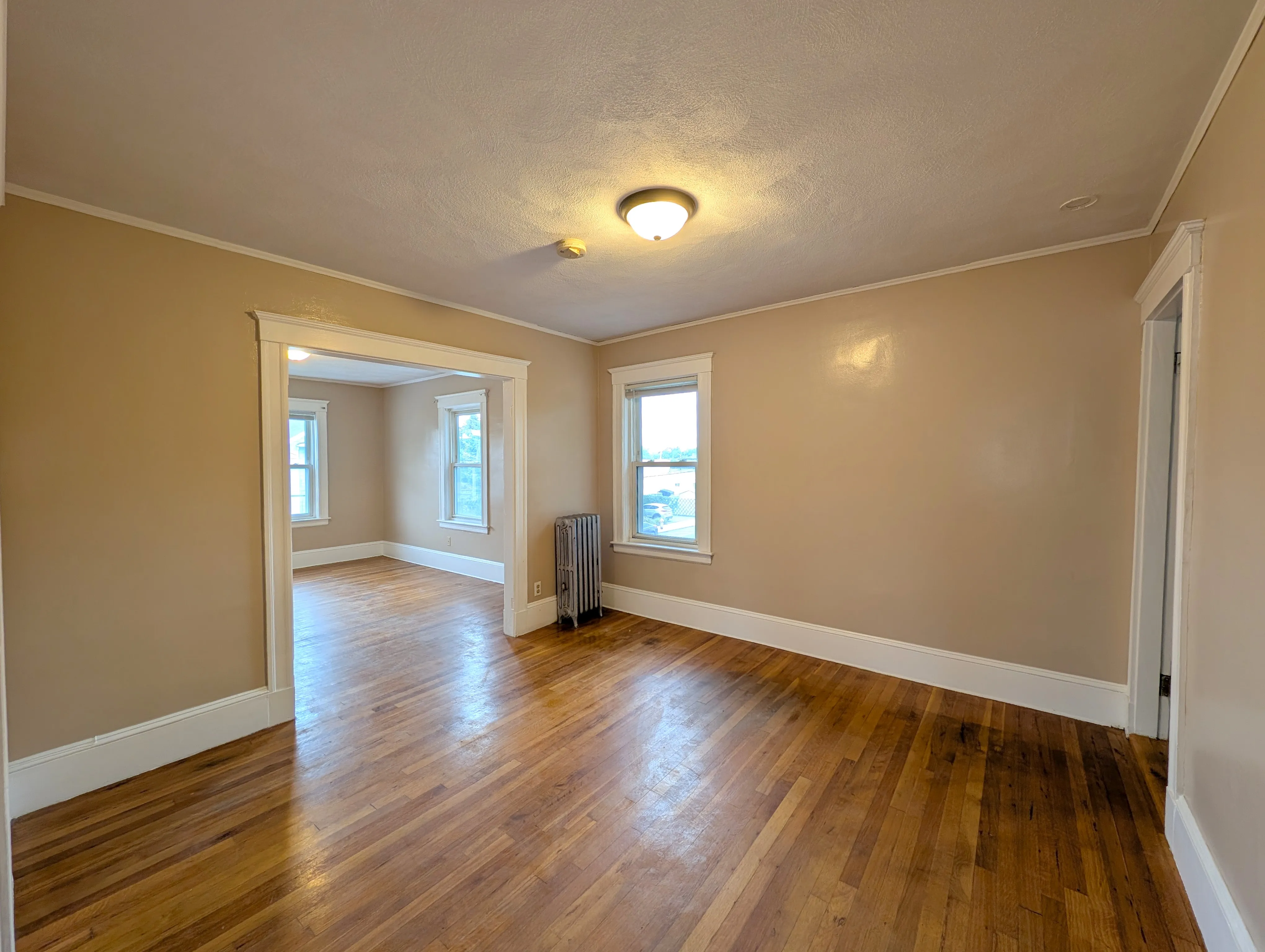 83 Billings Ave, South Medford