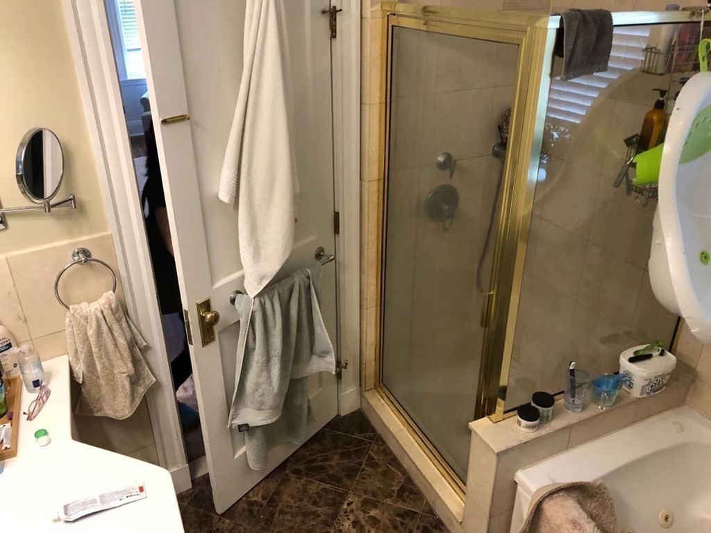 12 James St, North Brookline