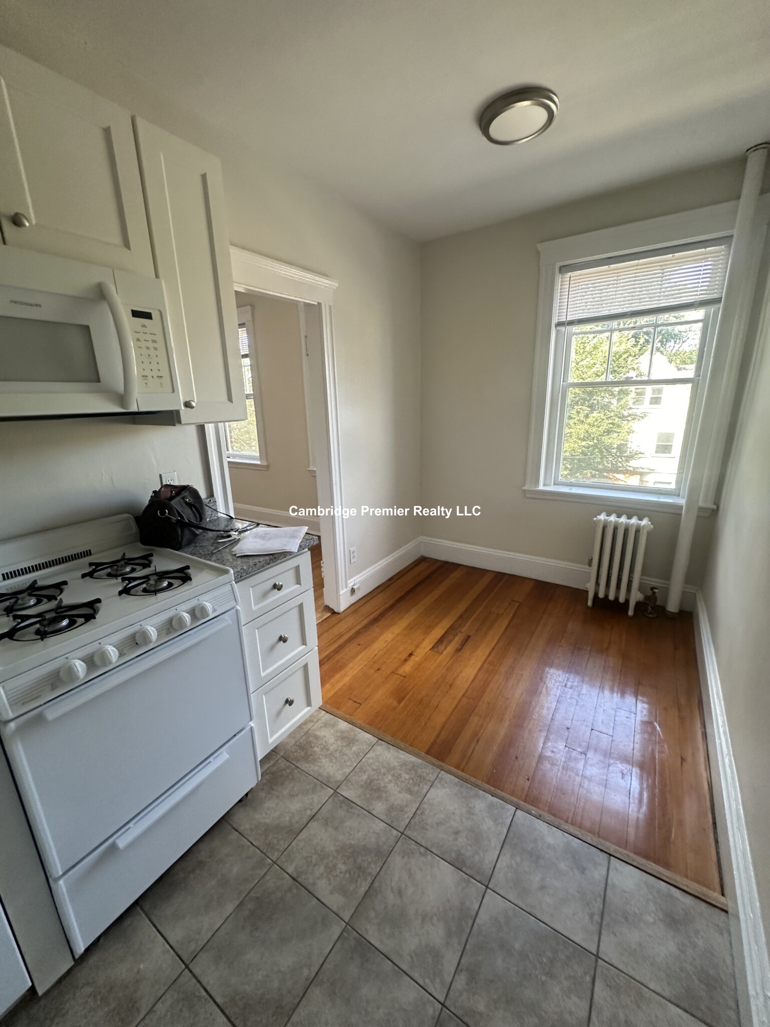 30 Langdon St, Neighborhood Nine