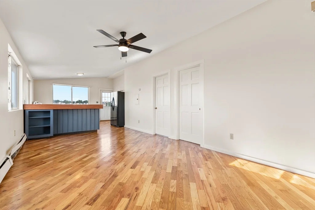 585 Shirley St, Winthrop