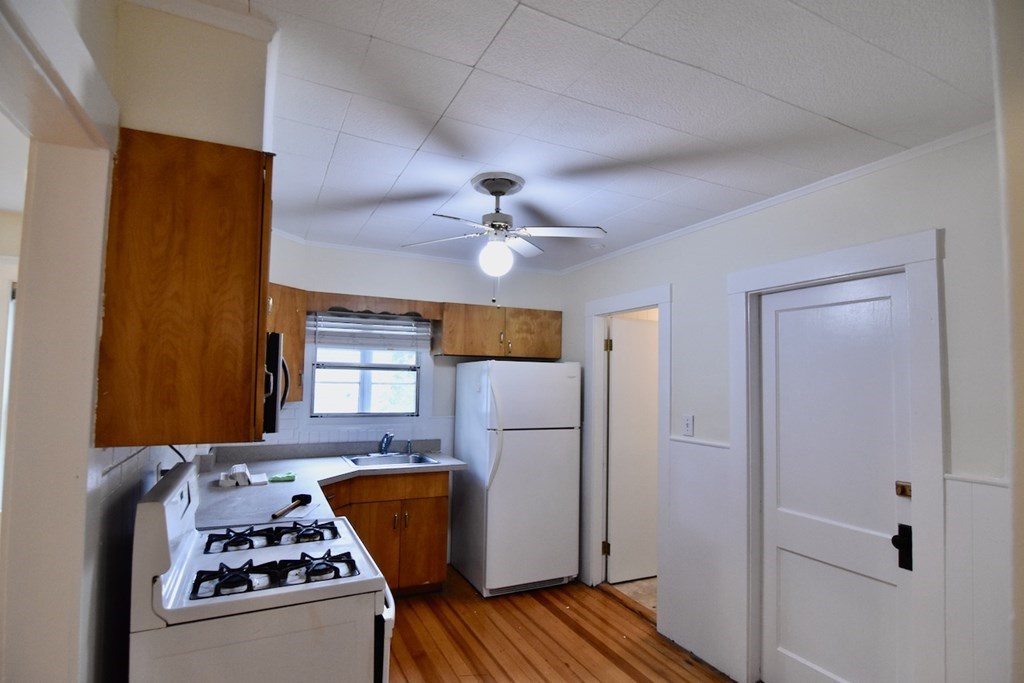 9 Castle Rock St, Dorchester