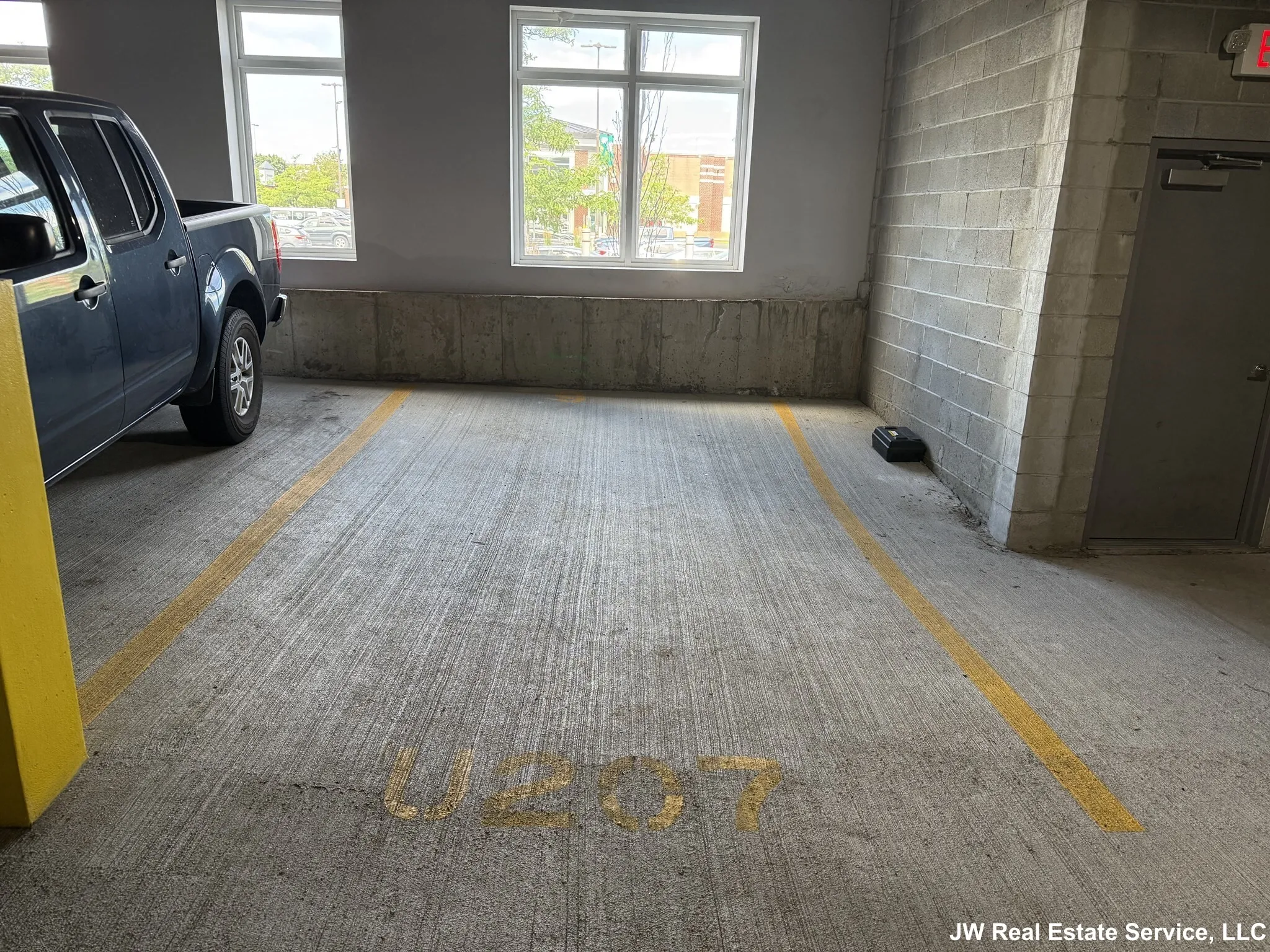 60 Cross Street East, East Somerville