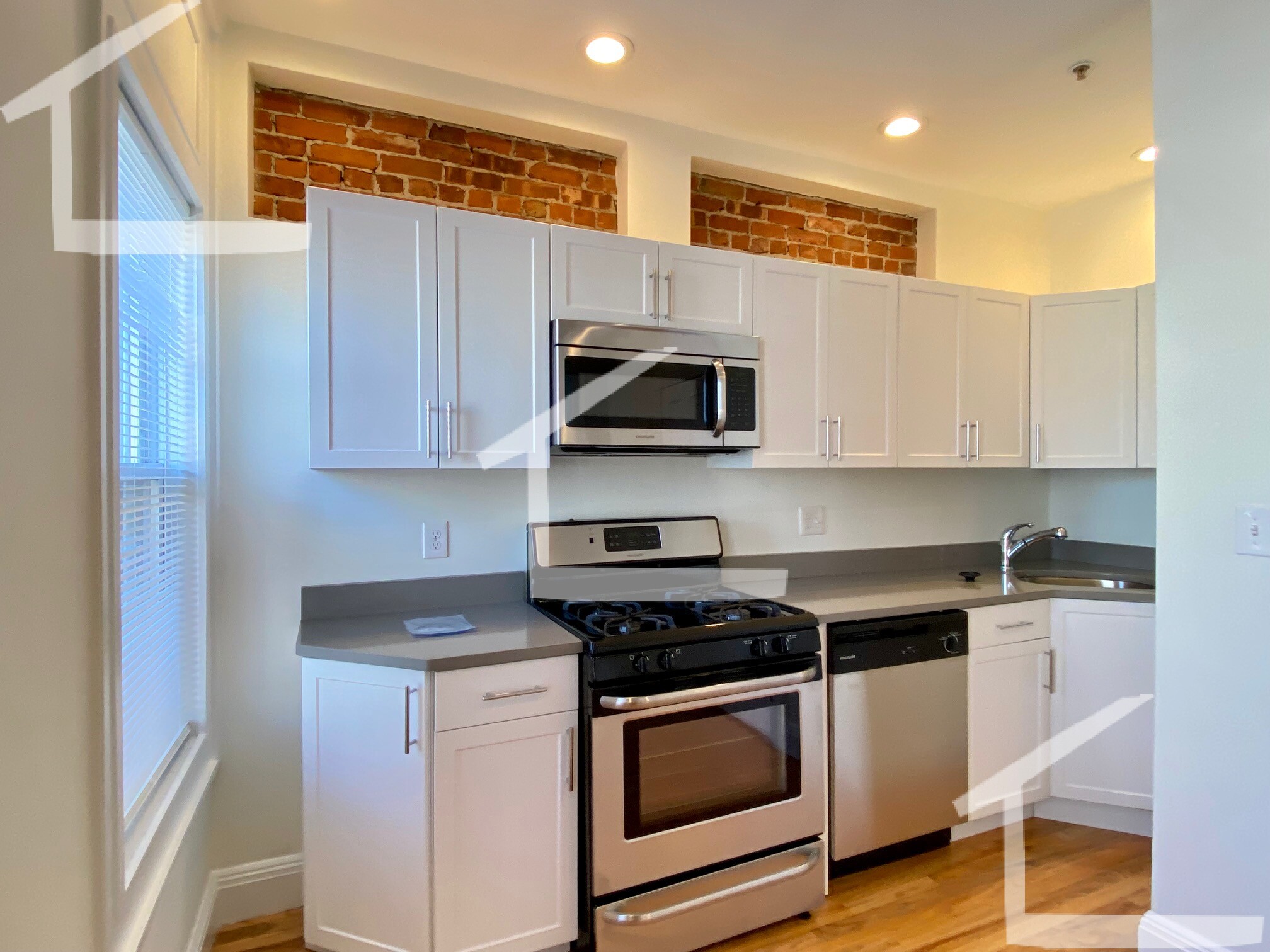 10 Brainerd Rd, Allston