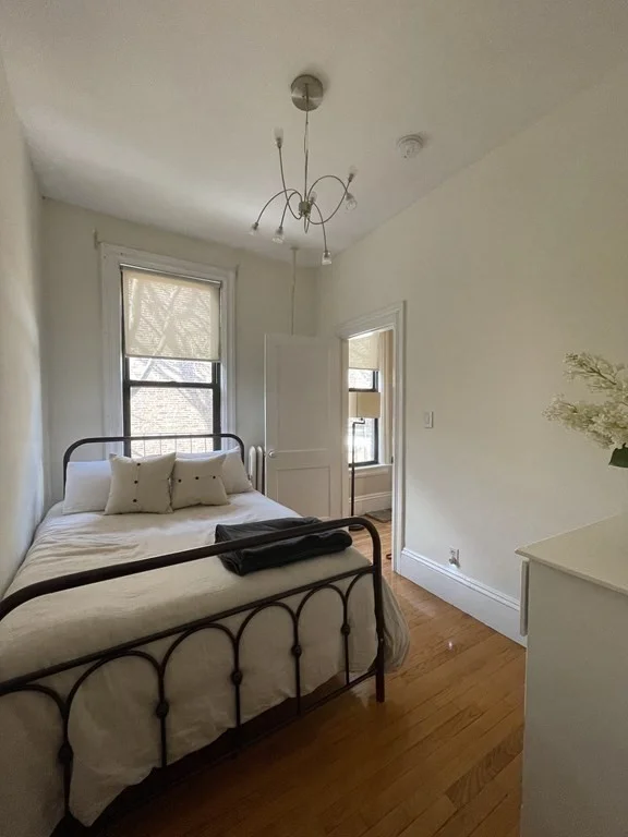 141 Arlington St, Back Bay