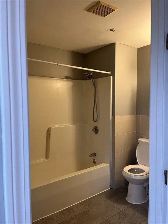 242 Park Ave, Revere