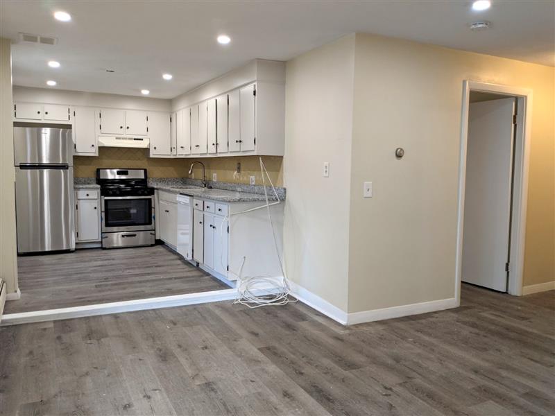 86 Newbury St, Teele Square