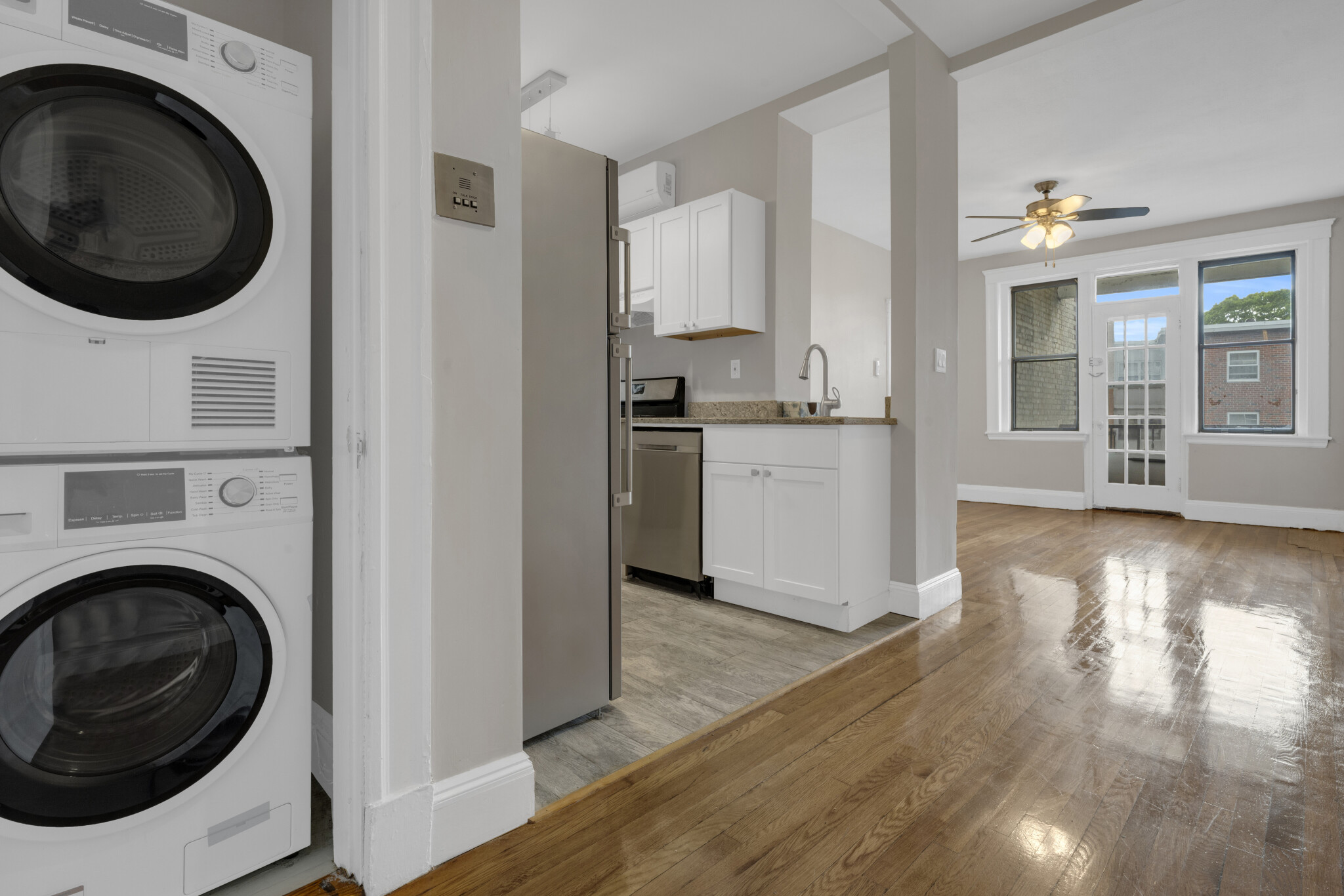 321 Summit Ave, Brighton