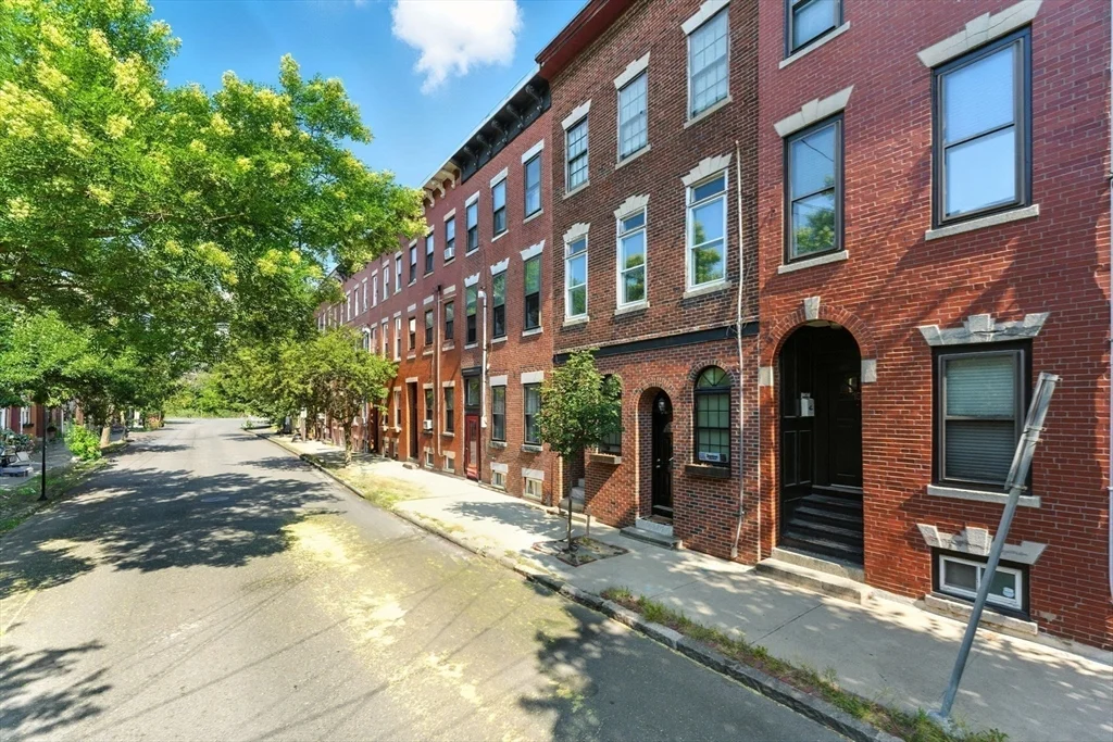 19 Medford St, Chelsea