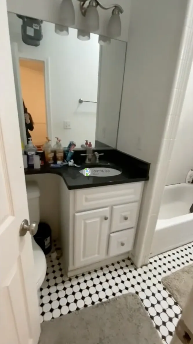 26 Hemenway St, Fenway