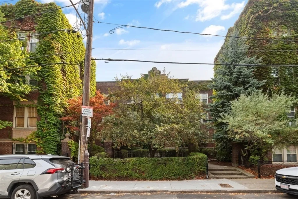 89 Chester St, Allston