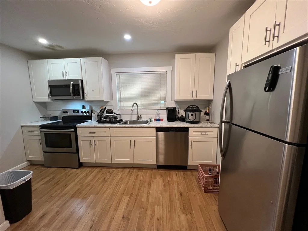 288 Meridian St, East Boston
