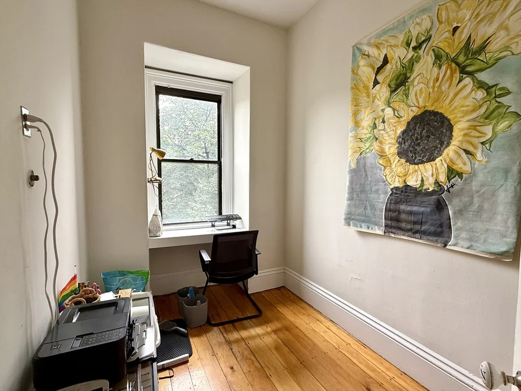 354 Marlborough St, Back Bay