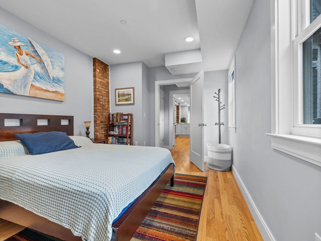 154 Lexington St, East Boston