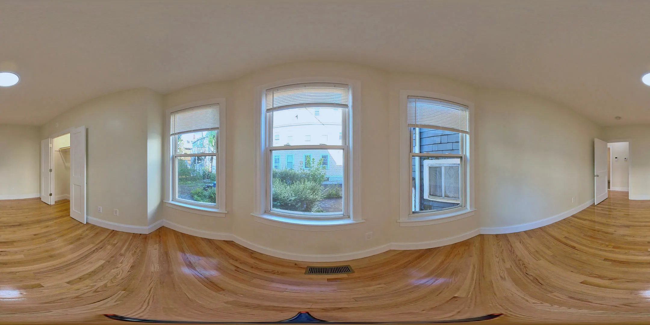 327 Highland Ave, Powder House Square