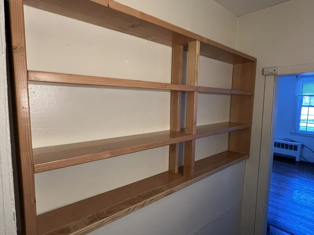 797 Main St, Amherst