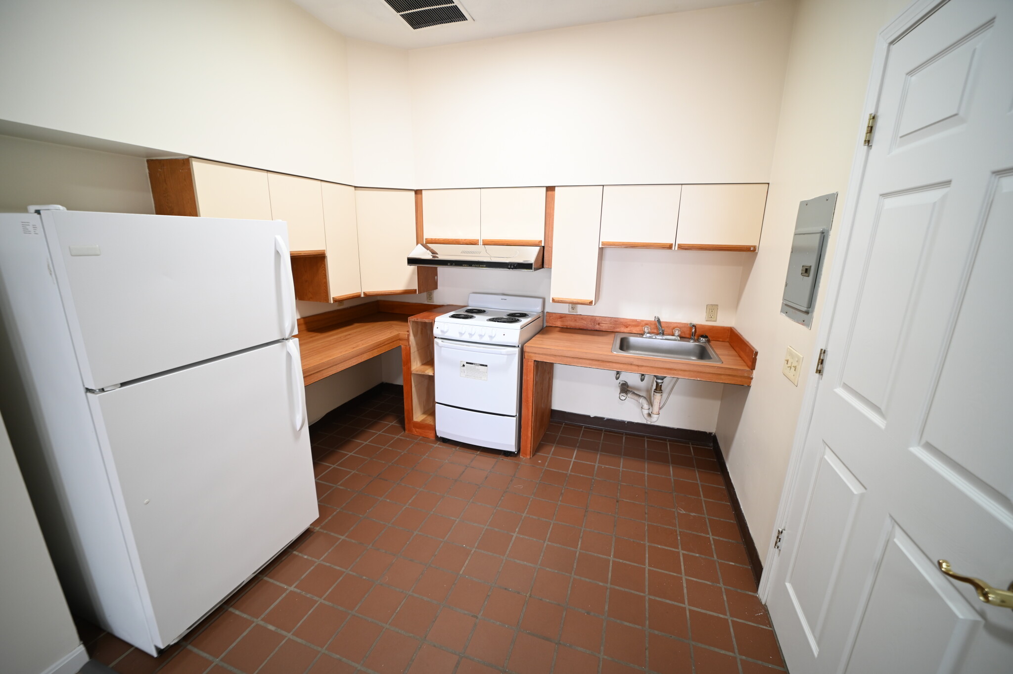 81 Essex St, Chinatown