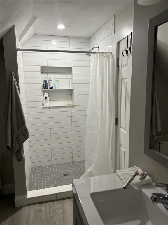 14 Cotting St, Medford