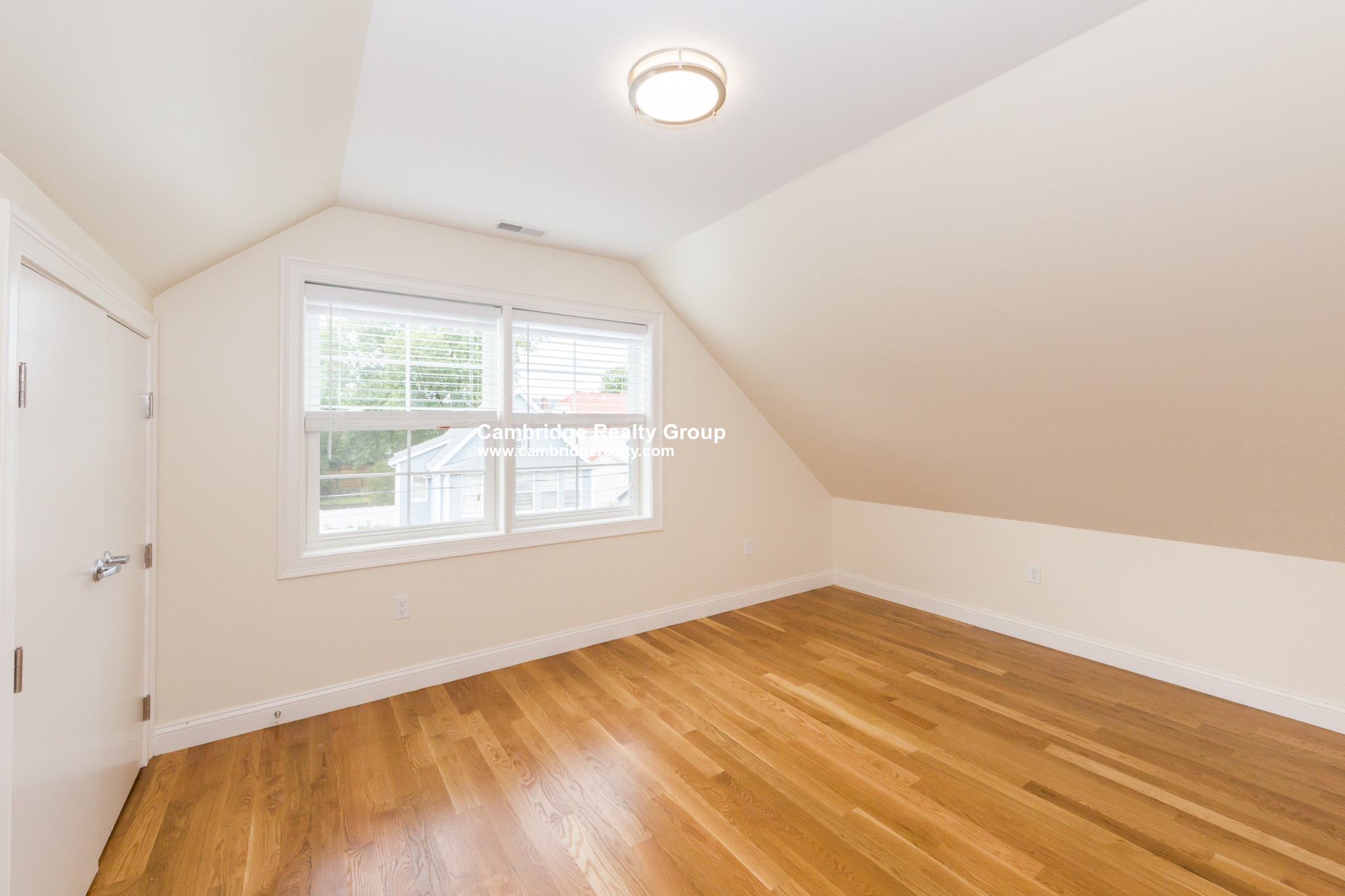 217 Arlington St, West Medford