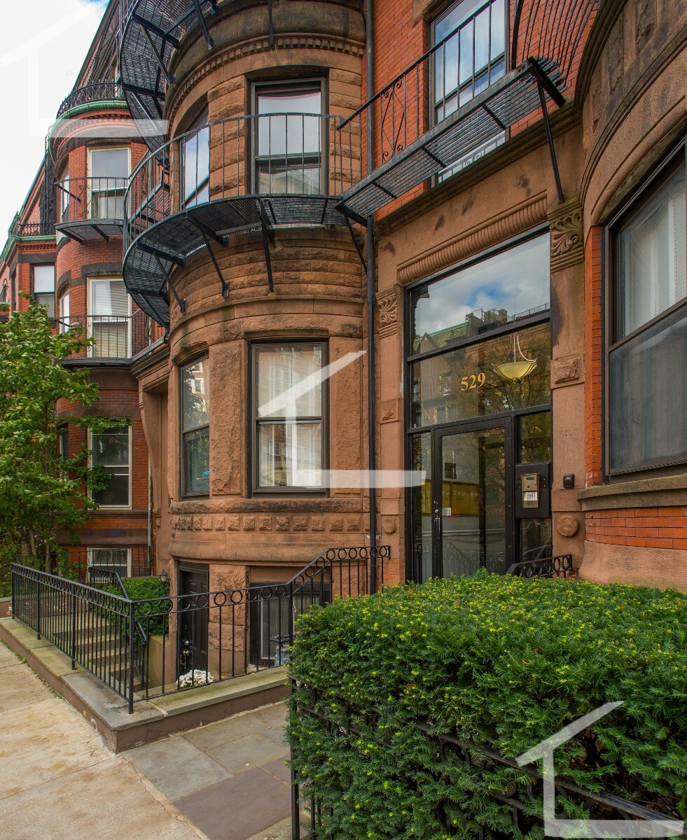 529 Beacon St, Back Bay