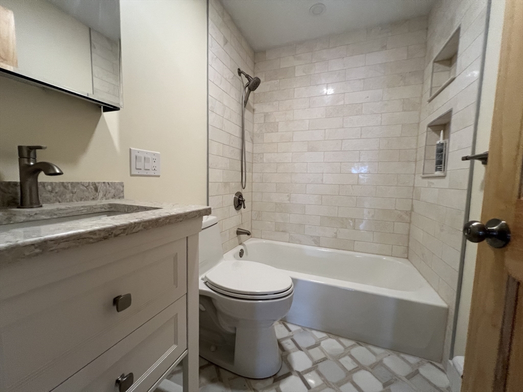 79 Walnut St, Belmont