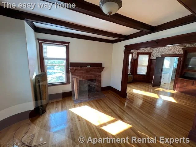 76 Powderhouse Blvd, Davis Square