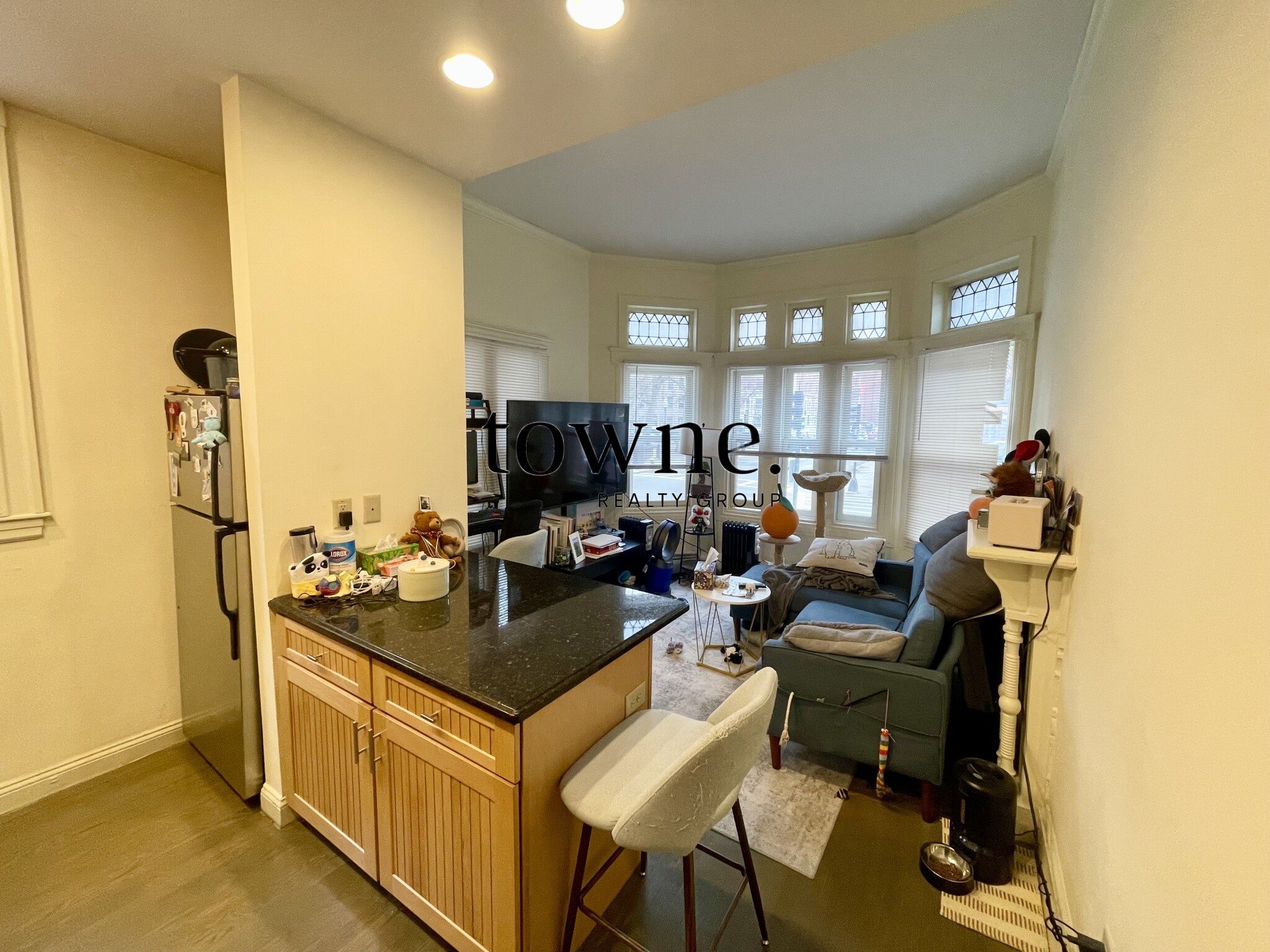 195 Commonwealth Ave, Back Bay