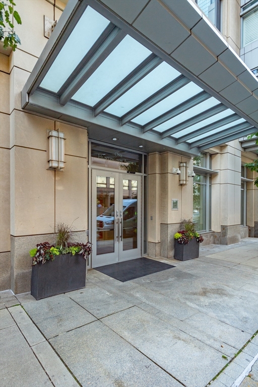 1 Huntington Ave, Back Bay