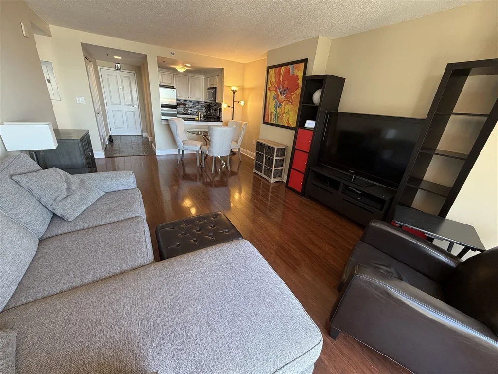 10 Museum Way, East Cambridge